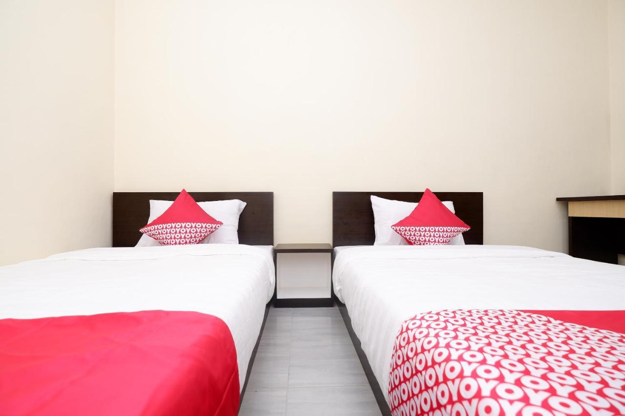 Oyo 1998 Harmonis Hotel Purwokerto Exterior photo